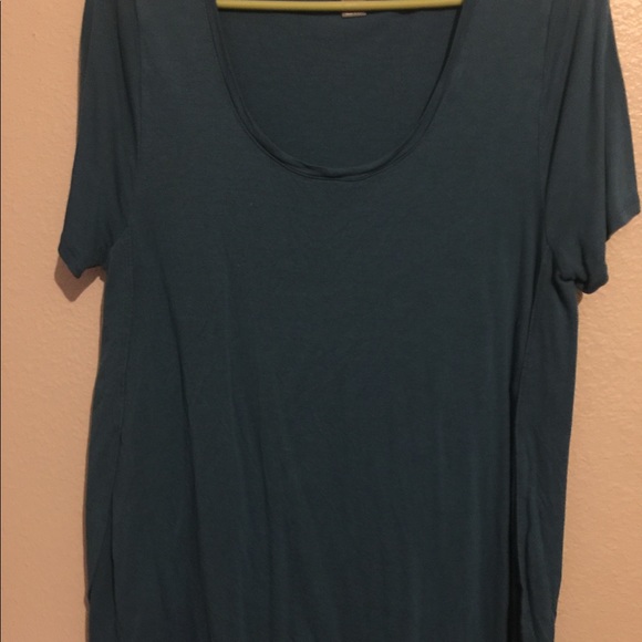 Old Navy T-shirt - Picture 1 of 2